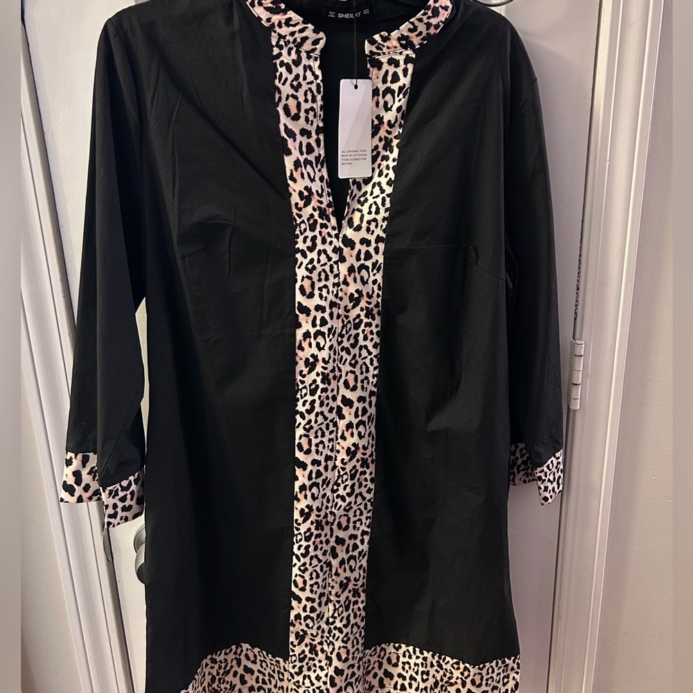 Cute xl dress - has long V neck -